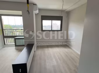 Studio  semi mobiliado, com 30m2, sacada