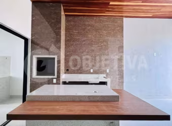 Casa a venda no bairro Novo Mundo em Uberlândia