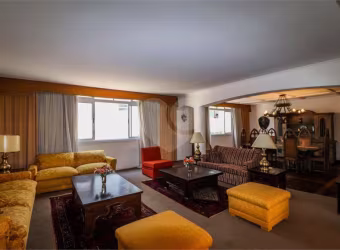 Apartamento com 3 quartos à venda em Bela Vista - SP