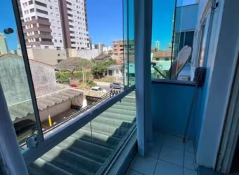 Apartamento Mobiliado e com Sacada na Av da Igreja