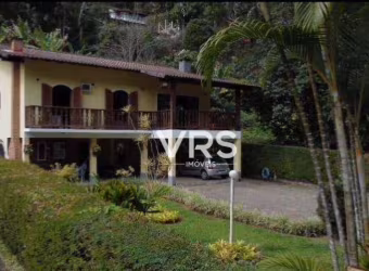 Casa com 4 dormitórios à venda, 219 m² por R$ 850.000,00 - Albuquerque - Teresópolis/RJ
