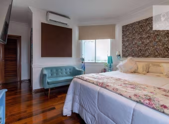 Casa de Esquina em Alphaville com 6 dormitórios à venda, 600 m² por R$ 3.800.000 - Alphaville -SP