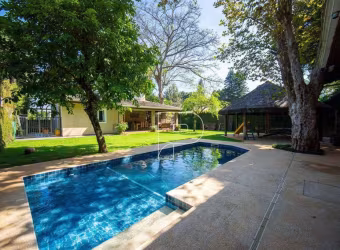 Casa com 4 dormitórios à venda, 450 m² por R$ 2.560.000,00 - Granja Viana - Carapicuíba/SP