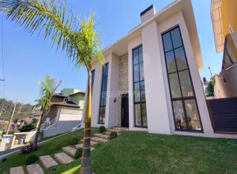 Casa com 4 dormitórios à venda, 360 m² por R$ 2.900.000,00 - Granja Viana - Embu das Artes/SP