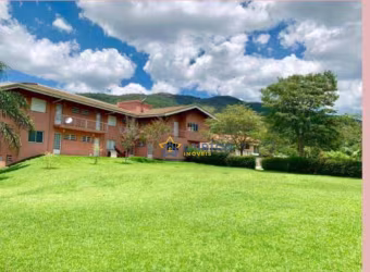 Excelente Oportunidade: Conjunto com 4 Sobrados e 1 Loja à Venda em Atibaia/SP