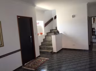 Casa à venda, 120 m² por R$ 851.000,00 - Vila São José - Taubaté/SP