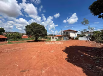 Terreno à venda, 678 m² por R$ 420.000,00 - Vila Santa Rosa - Jaboticabal/SP
