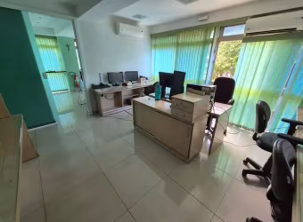 509 norte -  Sala com 113m2, dividida e mobiliada !!!