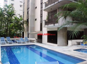 * Cobertura Triplex com 642m² de Área Privativa - 4 Suítes sendo uma Master com Closet e Hidromassagem - 6 Vagas de Garagem + Box - Piscina Privativa
