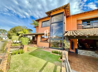 CASA DE CONDOMÍNIO À VENDA NO CENTRO DA CIDADE DE TERESÓPOLIS RJ
