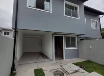 Casas Geminadas  com suíte em forquilhas