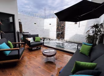 Casa alto padrão no Quinta Alto Umuarama com três quartos área gourmet completa.