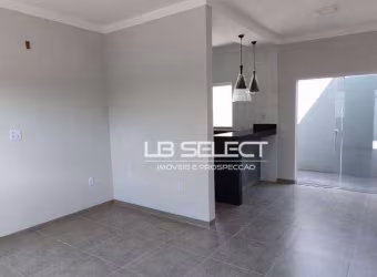 Casa no bairro Novo Mundo com dois quartos e uma suíte.