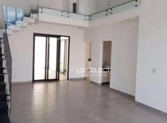 Casa alto padrão em condomínio fechado na zona leste com quatro suítes e 4 vagas de garagem.