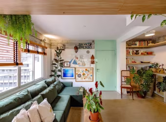 Apartamento à venda no Itaim Bibi, São Paulo-SP: 2 quartos, 2 salas, 1 vaga de garagem, 73m² de área