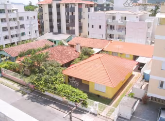 Casa para Venda em Florianópolis, Canasvieiras, 3 dormitórios, 1 suíte, 2 banheiros, 3 vagas