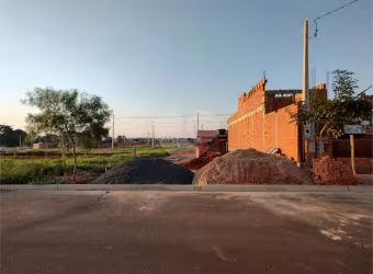 Terreno à venda em Vila Operária - SP