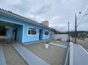 Casa com 4 quartos à venda na Rua Toscánia, 60, Pagani, Palhoça por R$ 890.000