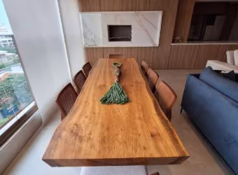 Apartamento com 110 m², sendo 1 suíte master banheiro senhor e senhora 2 vagas de garagem com deposito à venda no bairro Campo B