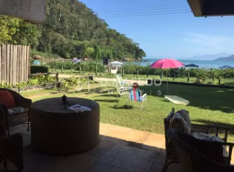 Casa em condomínio fechado com 4 quartos para alugar na AVENIDA COPACABANA, Praia da Lagoinha, Ubatuba por R$ 4.000 Por Dia