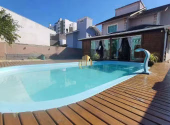 Casa à venda, no Bairro Pedra Branca, Palhoça-SC, com 4 quartos, sendo 1 suíte, com 2 vagas