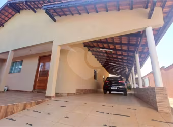 Casa com 3 quartos à venda em Paraíso - GO