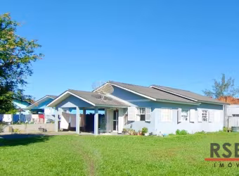 Casa com 3 dormitórios à venda, 130 m² por R$ 690.000,00 - Bellatorres - Passo de Torres/SC