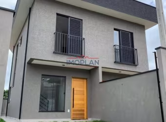Casa à venda com 2 suítes