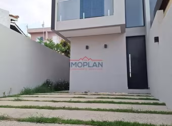 Casa com 3 dormitórios no Jardim maristela