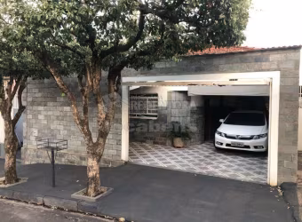 Casa / Padrão - São Francisco - Venda - Residencial