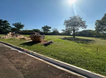 Golden Park terreno com 563,01m²