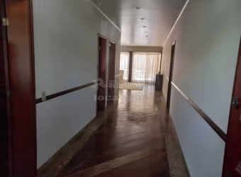 Casa com 04 dorm, residencial ou comercial