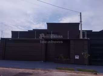 Casa no bairro SETSUL, com 3 quartos, 02 vagas de garagem.