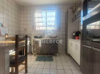 Apartamento com 3 dormitórios em Areais