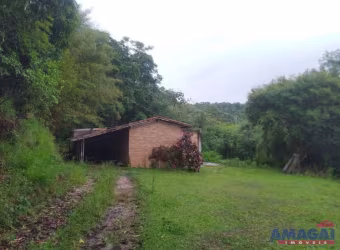 Chácara / sítio com 3 quartos à venda na Vila São Sebastião, Santa Branca  por R$ 550.000