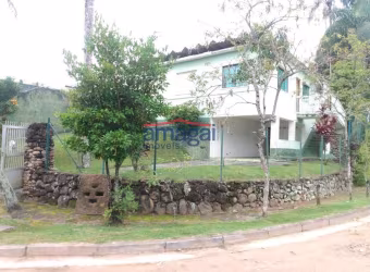 Casa com 2 quartos à venda no Balneário Gardem Mar, Caraguatatuba  por R$ 650.000