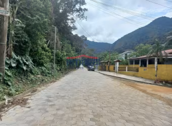 Terreno à venda no Verde Mar, Caraguatatuba  por R$ 260.000