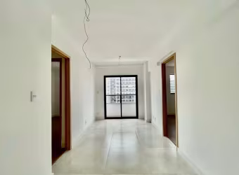 Apartamento de 02 suítes com vaga de garagem e lazer no Centro