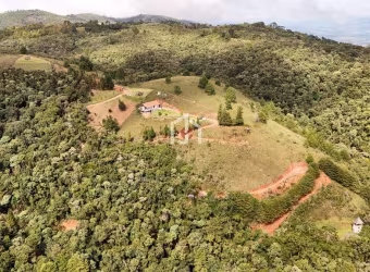 Casa com 3 quartos à venda na Toriba, Campos do Jordão  por R$ 1.290.000