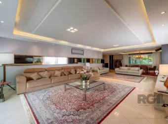Apartamento de Luxo com 3 Suítes, 3 vagas, 271m² e Infraestrutura Completa em Localização Privilegiada&lt;BR&gt;&lt;BR&gt;Finamente mobiliado e com 271m² privativos, este apartamento oferece o máximo 