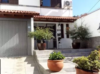 Casa para Venda - 240m², 3 dormitórios, sendo 1 suites, 3 vagas - São Sebastião