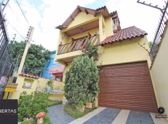 Casa para Venda - 165m², 3 dormitórios, sendo 1 suites, 2 vagas - Medianeira