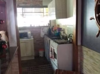 Casa para Venda - 220m², 2 dormitórios, 5 vagas - Teresópolis