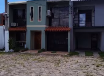 Casa 3 dormitorios, 1 suite vaga coberta em 180m2 de área construída na Cavalhad