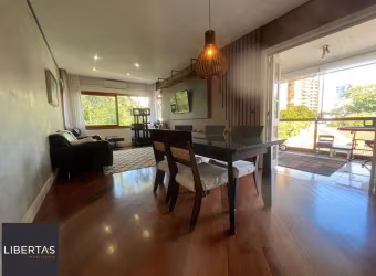 Cobertura no Moinhos de Vento  290m², 3 dormitórios, 3 vagas e piscina