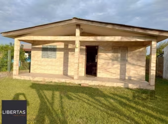 Casa em Cidreira de 3 dormitórios próximo do mar