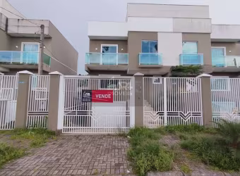 Sobrado à venda com 3 dormitórios, sendo 1 suíte no bairro Uberaba, Curitiba/PR