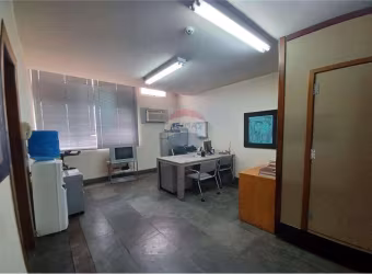 Excelente sala no Santo Agostinho toda montada