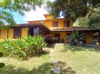 Casa de locação anual com 3 suítes independente na Ferradura em Buzios