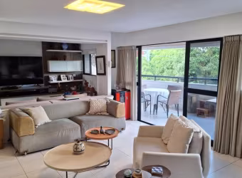 Edf. Freguesia de Casa Forte - Apartamento na Praça de Casa Forte com 3 quartos sendo 3 suítes  com 198m² R$ 2.000.000,00.